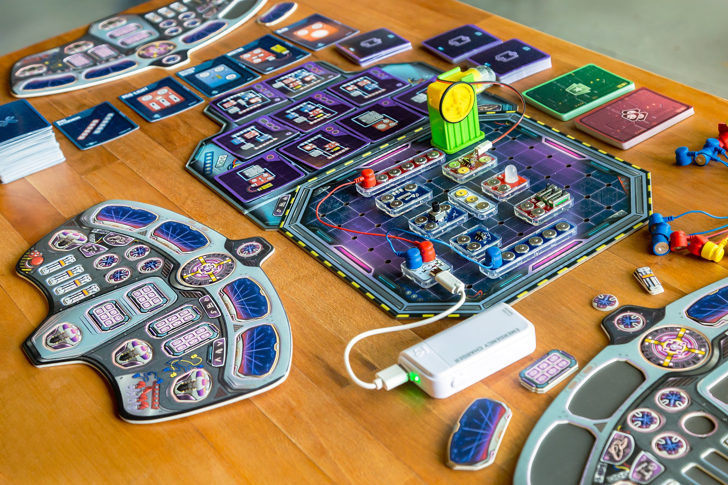 The board game where you build real circuits